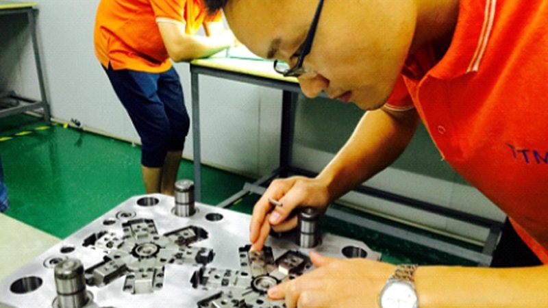 注塑模具顶针维修：关键步骤与注意事项**