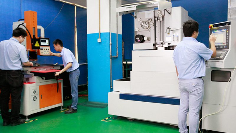 橡胶模具优缺点解析：适用场景与工艺考量