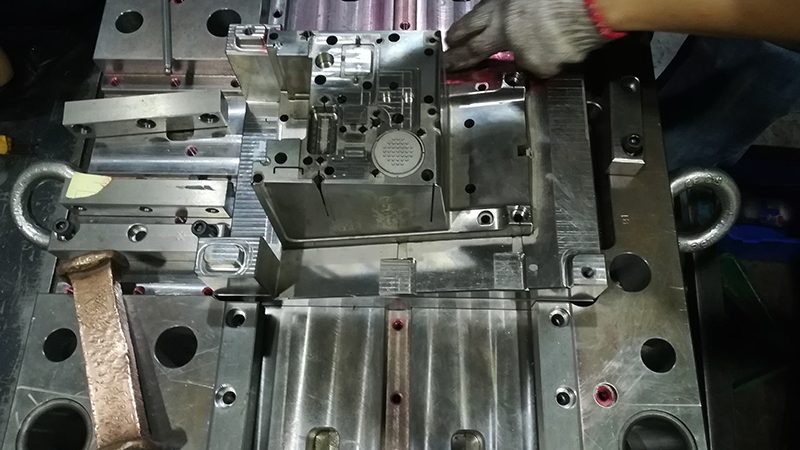 小批量模具加工精度，如何精准把握？**